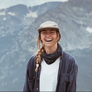 Meet your Posher, Kayley